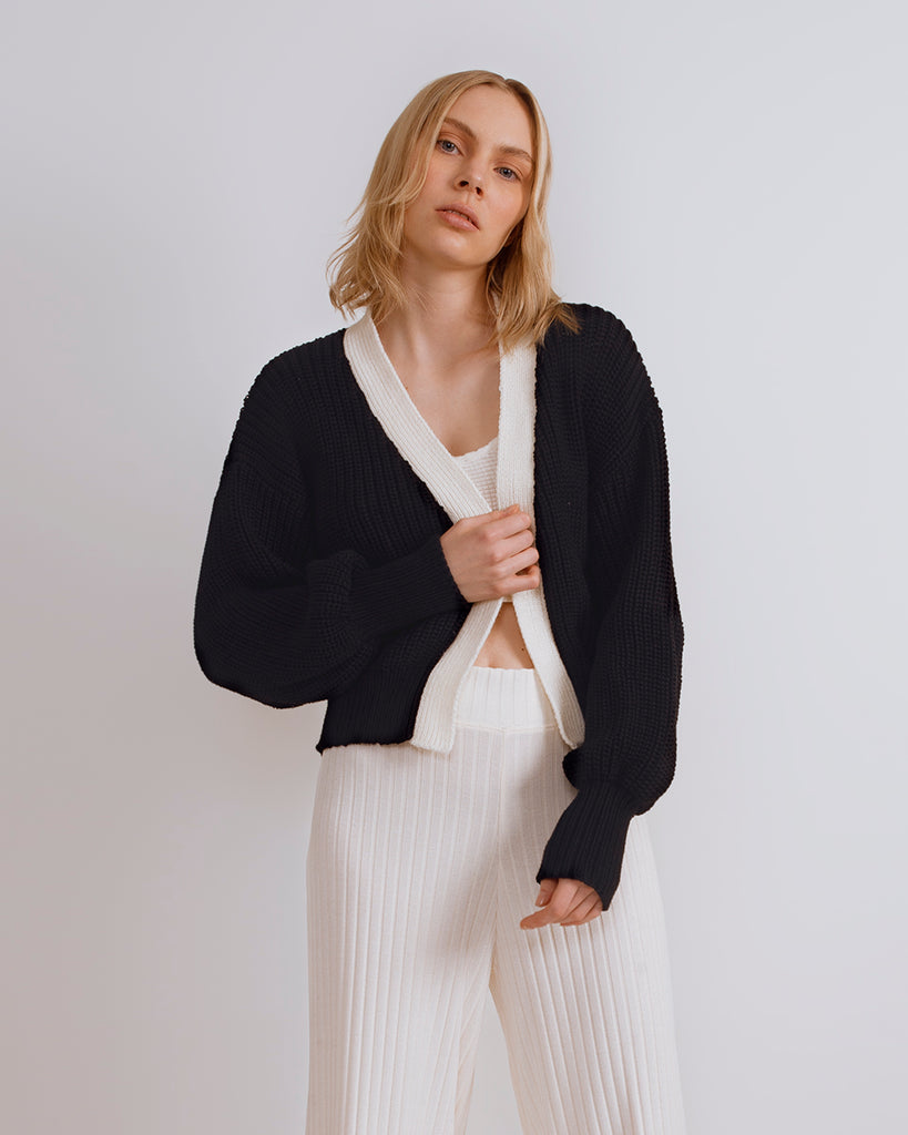 Cardi Black and White